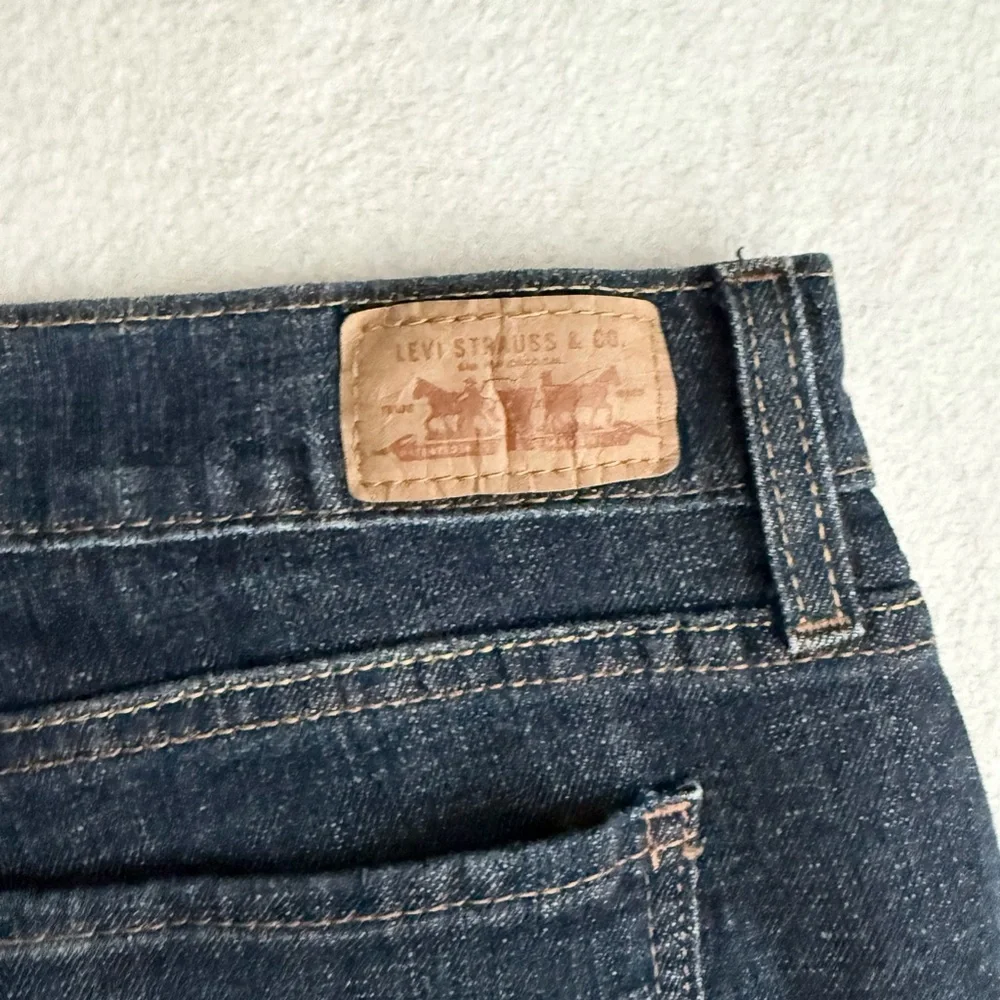Levi's 515 Mid Rise Bootcut Dark Blue Wash Denim Jeans Size 14L - Picture 9 of 11